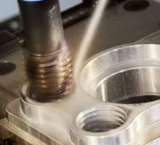 Функция ЧПУ: жесткое нарезание резьбы метчиком