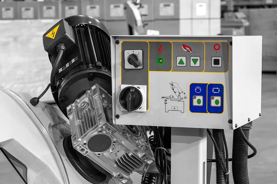 Станок ленточнопильный Stalex BSM-270GH