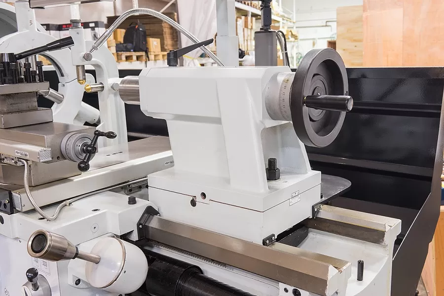 Станок токарно-винторезный STALEX C6251/3000