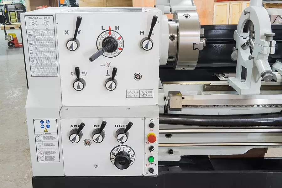 Станок токарно-винторезный STALEX C6251/3000