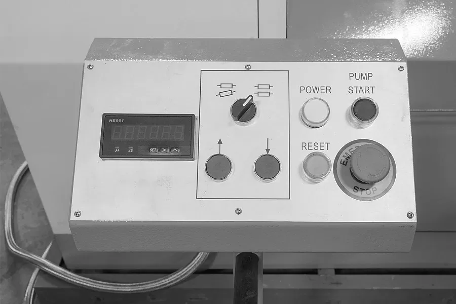 Станок вальцовочный гидравлический Stalex HSR-1550x6.5