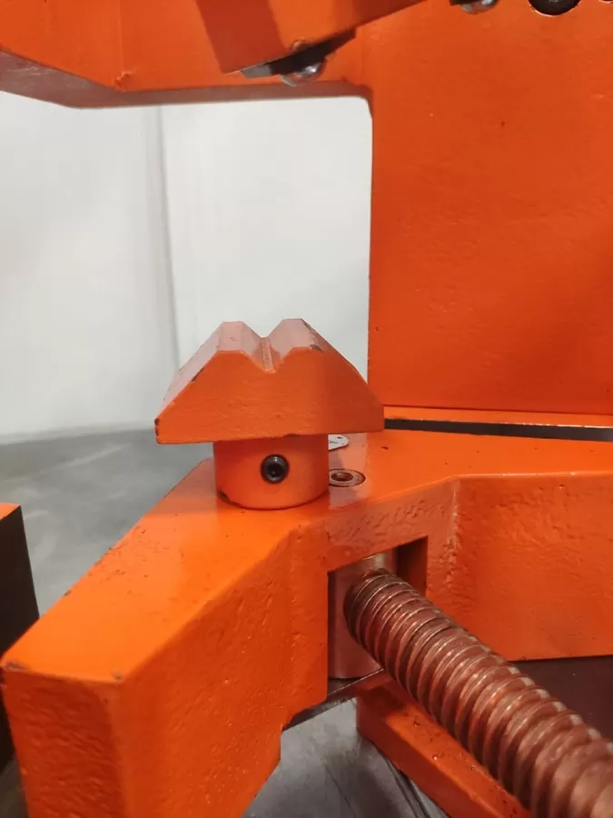 Угловой зажим трёхосевой Stalex AC-100Н